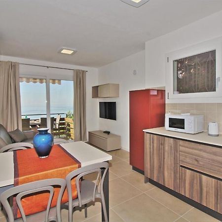 Oriolo Apartment ตอสโกลาโน มาแดร์โน ภายนอก รูปภาพ