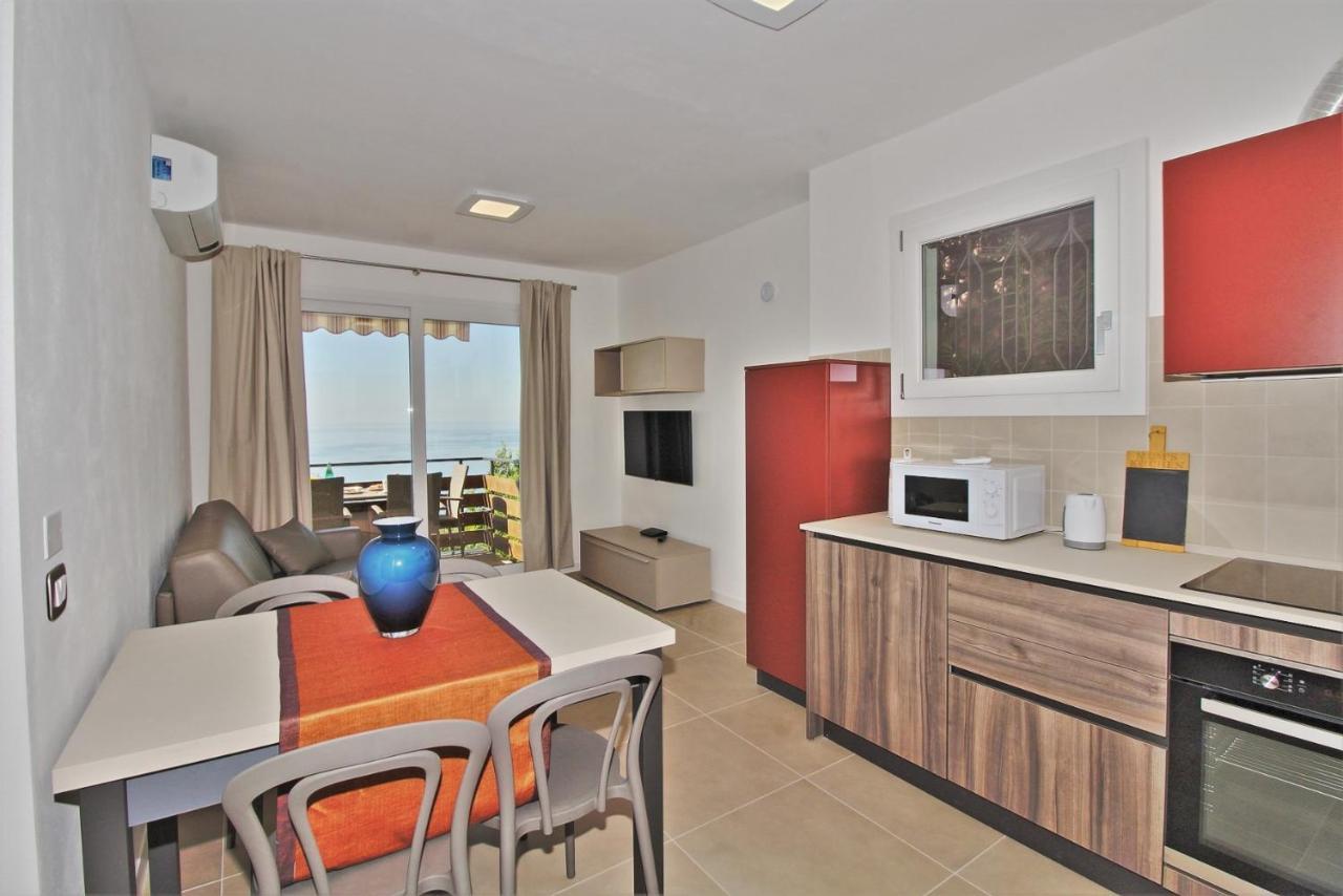 Oriolo Apartment ตอสโกลาโน มาแดร์โน ภายนอก รูปภาพ