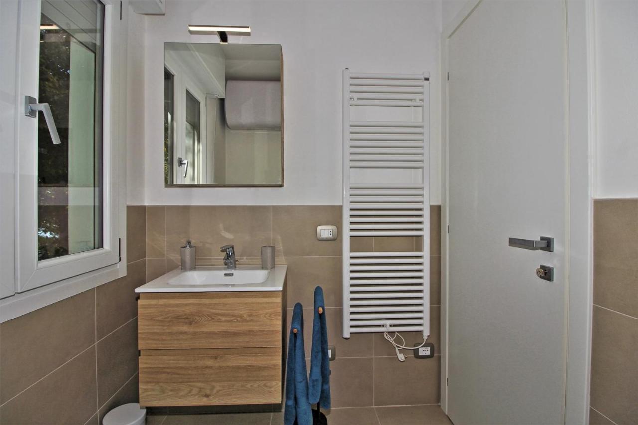 Oriolo Apartment ตอสโกลาโน มาแดร์โน ภายนอก รูปภาพ