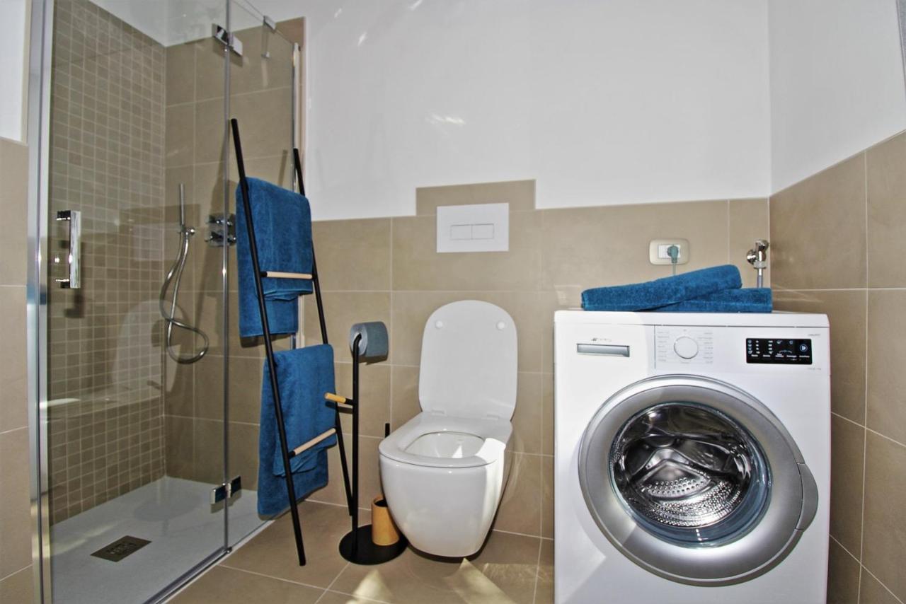 Oriolo Apartment ตอสโกลาโน มาแดร์โน ภายนอก รูปภาพ